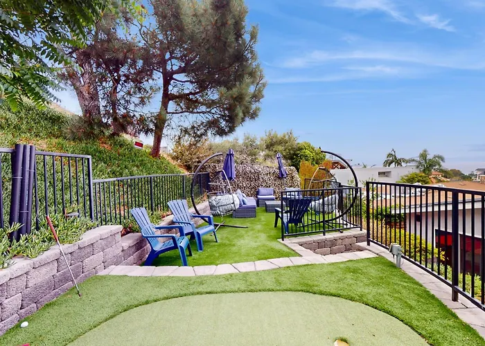 La Jolla Mesa Manor